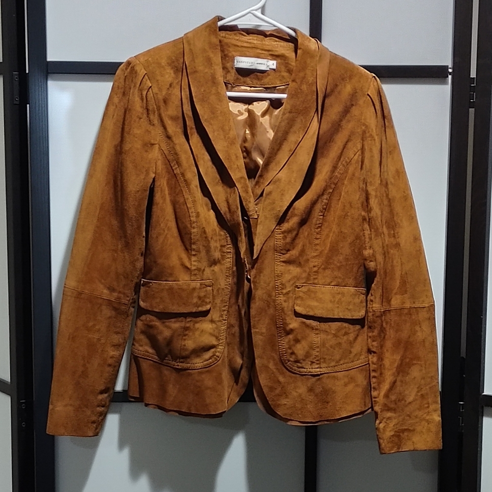 Beautiful women's Garfield & Marks leather coat